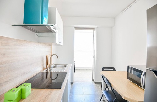 Mazargues Apartment | Grand appartement 4 ch, vue mer, balcons et clim