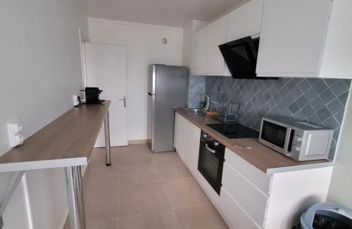 Epinay-sur-Seine Apartment | Grand appartement avec parking privé