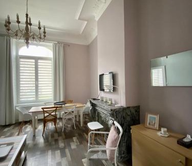 Boulogne-Centre Apartment | GRAND APPARTEMENT DE STYLE HAUSSMANNIEN