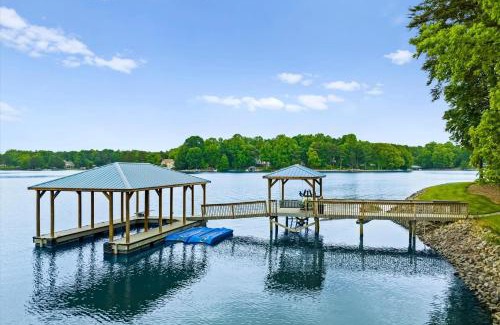 Mooresville House | Grand Bay