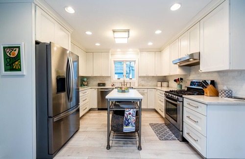 Grand Beach House | Grand Beach Home With Private Pool & Walking To Beach!