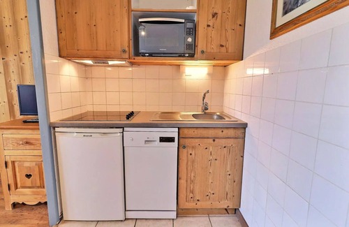 La Perriere Apartment | Grand Bois A Residence - CONFORTABLE 2 PARTS, SKIS TO PIEDS AND NEAR TRADE