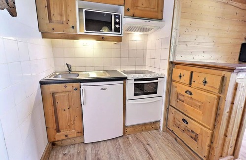 La Perriere Apartment | Grand Bois A Residence - CONFORTABLE 2 PARTS, SKIS TO PIEDS AND NEAR TRADE
