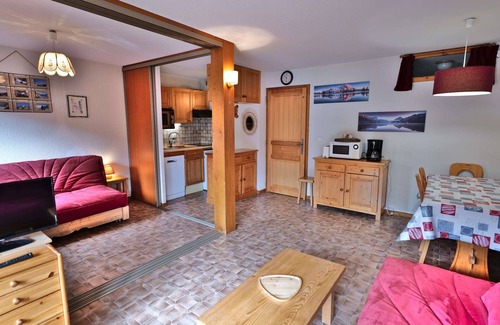Le Grand-Bornand Apartment | Grand Bornand: 6-person apartment with balcony in village center