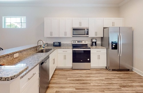 United Central House | Grand Central Escape | Dog-friendly townhouse near downtown St. Petersburg
