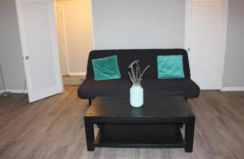 St. Petersburg Apartment | Grand Central Suite in St Pete Close to Downtown