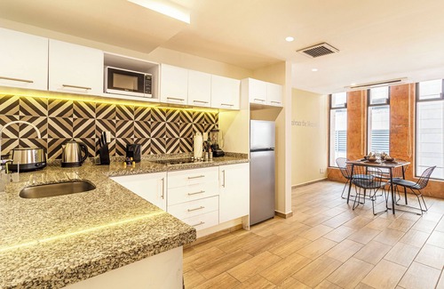 Colonia Cuauhtemoc Apartment | Grand Chapultepec by Kukun