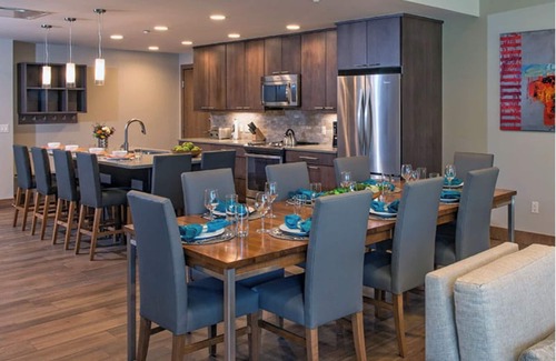 Boulder Ridge Resort | Grand Colorado at Peak 8 Luxury Resort Ski-in Ski-out 3 Bedroom/4 Bath Condo