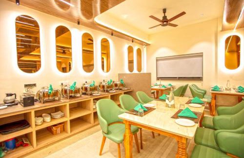 Dwarka Hotel | Grand Continent Dwarka