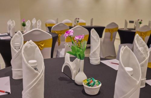 Mysore Hotel | Grand Continent Mysore A Sarovar Portico Affiliate Hotel