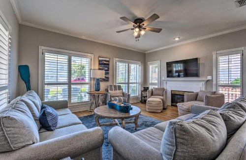 Crystal Shores House | Grand Destin Getaway - Walk a Block to the Beach!