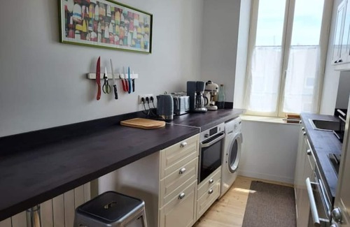 La Rochelle City Centre Apartment | Grand Duplex au Sommet du Gabut