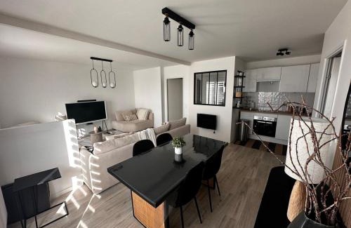 Le Blanc-Mesnil Apartment | Grand F2 dernier etage belle vue
