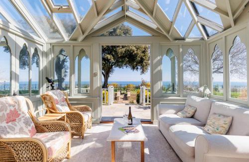 Shanklin Apartment | Grand Garden Apartment - The Old Vicarage - Duplex Residence, Breathtaking sea views Over Shanklin Bay - Shanklin Old Village, fantastic family getaway!