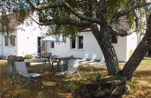 Eyrein House | GRAND GITE & son LAC (1 to 15 people)