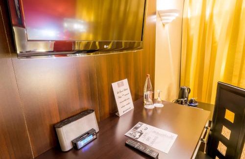 Costieres Hotel | Grand Hôtel de Nîmes 4 étoiles