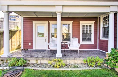 Grand Haven Apartment | Grand Haven Condo Walk to Lake and Pool Access!