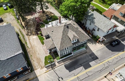 Rock Hall House | Grand home located right on Main St, walk to Chesapeake Bay & great restaurants