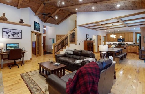 Jay House | Grand Iris Lodge, Adirondack Luxury and Comfort, 4 Bedrooms, 2.5 Baths, Hot Tub & Sauna, WiFi