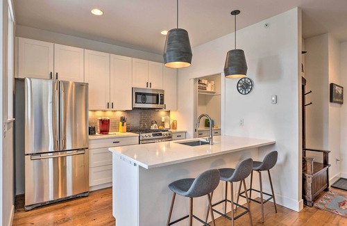Grand Lake Condo | Grand Lake Condo w/Balcony & Mountain Views