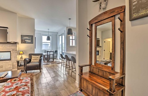 Grand Lake Apartment | Grand Lake Condo with Balcony and Mountain Views