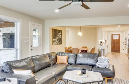 Lake Hamilton House | Grand Lakefront Home in Hot Springs with Boat Dock!