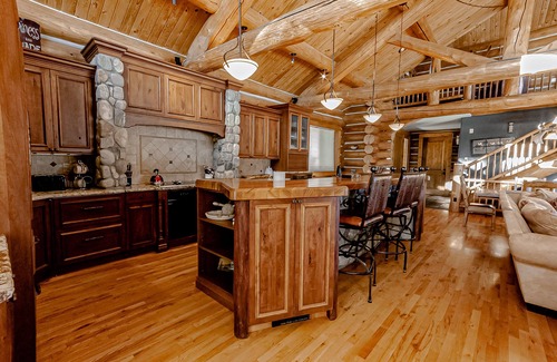 Grand Lake House | Grand Lincoln Log Cabin - Spectacular Luxury Lakefront Estate