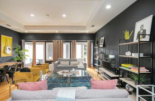 Downtown Nashville Apartment | Grand Loft ON THEE Broadway Strip