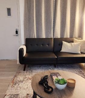 Niagara Falls Apartment | Grand Manor - Big 2 Bedroom - USA Side