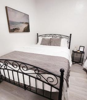 Niagara Falls Apartment | Grand Manor - Big 2 Bedroom - USA Side