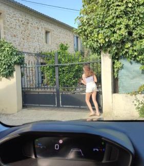 Gard Rhodanien House | Grand mas provençal 4 chambres, dortoir 7 pers, idéal familles groupes, fraîcheur d'été