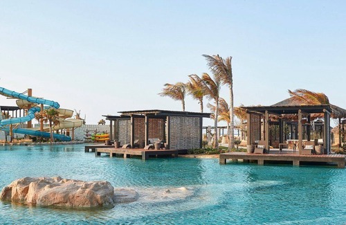 Los Cangrejos II y III Resort | Grand Master Suite at a beautiful resort just north of down town Cabo San Lucas.