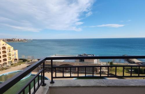 Aheloy Apartment | Grand Midia Resort, Sky level apartments