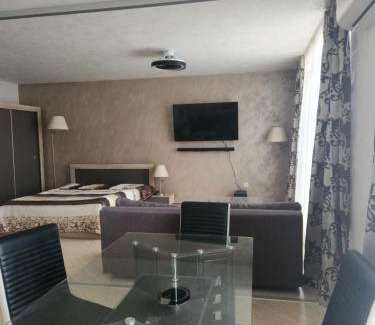 Aheloy Apartment | Grand Midia Resort, Sky level apartments