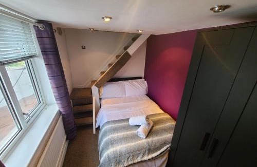 Droylsden House | Grand near Etihad Stadium Coop Live