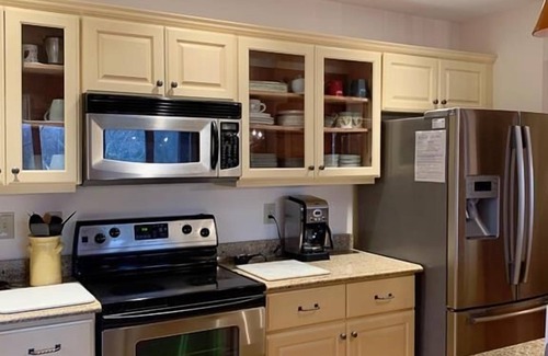 Foscoe Condo | Grand Oaks B6- Mountain Condo, Gated Resort, Indoor/Outdoor Pools and Hot Tub, Fitness Area, Fish.