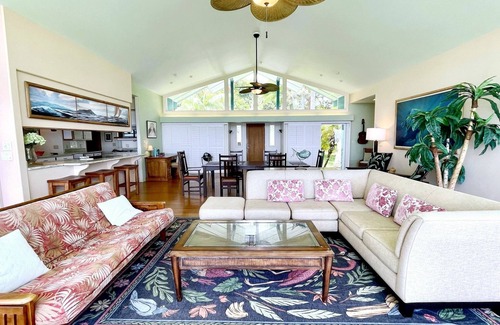Hakalau House | Grand Oceanfront Gated Estate on the Hamakua Coast.