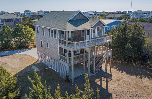 Farrow Shores House | GRAND OPENING DISCOUNTED RATES through April! PETS stay FREE!