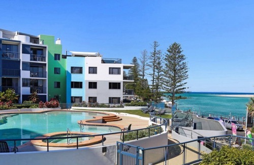 Caloundra Apartment | GRAND PACIFIC UNIT 10