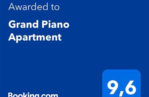 Oltrarno Apartment | Grand Piano Apartment