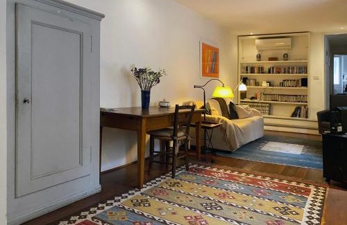 Oltrarno Apartment | Grand Piano Apartment