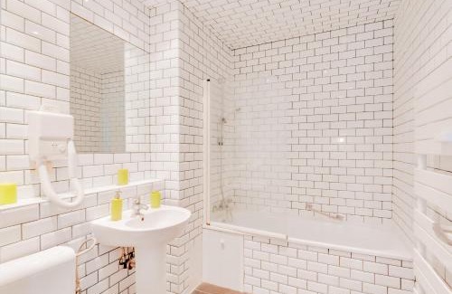 Lower Town Apartment | Grand Place Charbon Residence