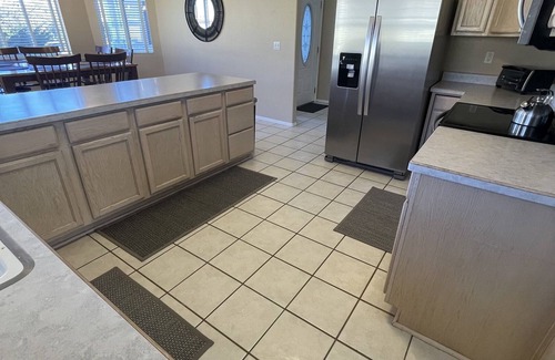 Prescott House | Grand Residence: Spacious Retreat (3 bed/2 bath)