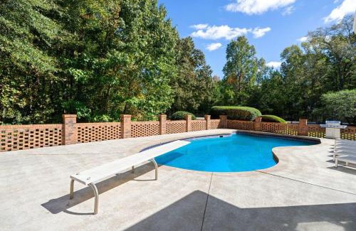 Church Street House | Grand Retreat - Luxury Vacation for Large Groups