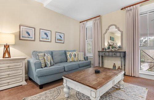 Baytowne Wharf Apartment | Grand Sandestin 2210 Studio