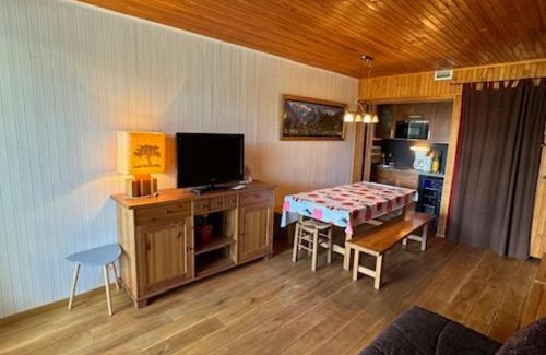 Montgenevre Apartment | Grand studio skis aux pieds avec balcon et belle vue - Montgenèvre - FR-1-445-178
