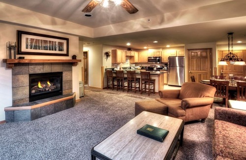 Four O'Clock Condo | Grand Timber Lodge Ski in/Ski out -two bedroom