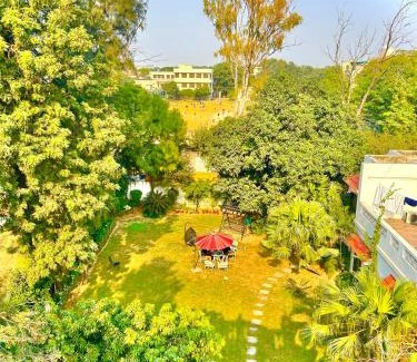 Amritsar Bed & Breakfast | Grand Villa