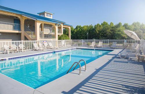 Helenwood Hotel | Grand Vista Hotel