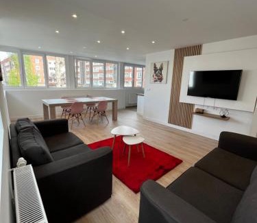 Dunkerque Centre Apartment | Grande chambre dans loft à deux pas de la plage